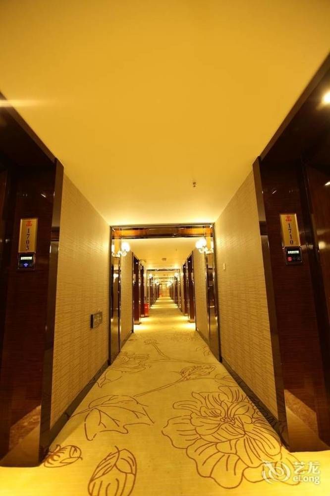 Jinya International Hotel Чанша Экстерьер фото