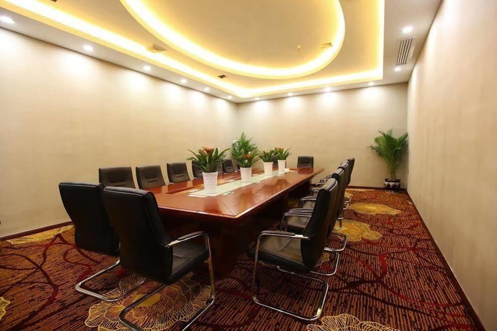 Jinya International Hotel Чанша Экстерьер фото